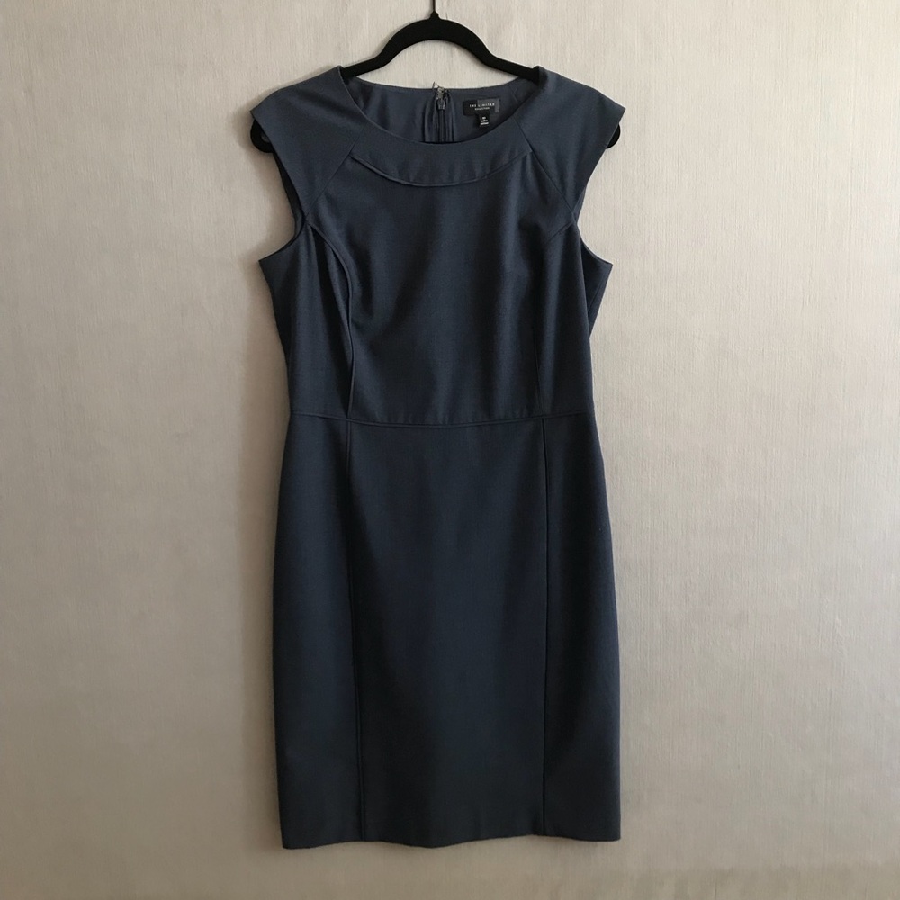 EUC The Limited Collection Shift Dress Navy Size10